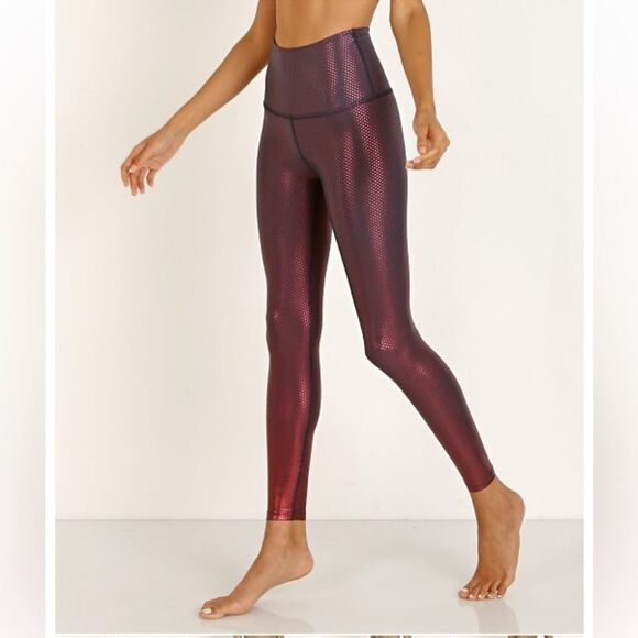 NWT Beyond Yoga spot on leggings work out athleisure dot print metallic sheen M - Picture 2 of 14